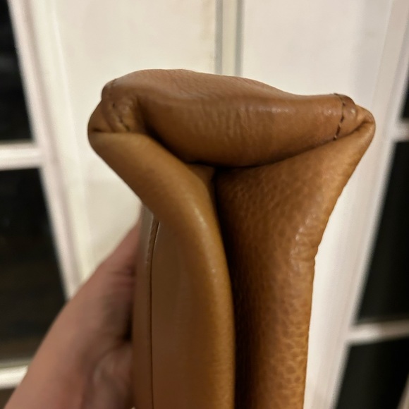 VINTAGE NINE WEST UPCYCLED LEATHER PAINTED TRAVEL BAG - Picture 4 of 13